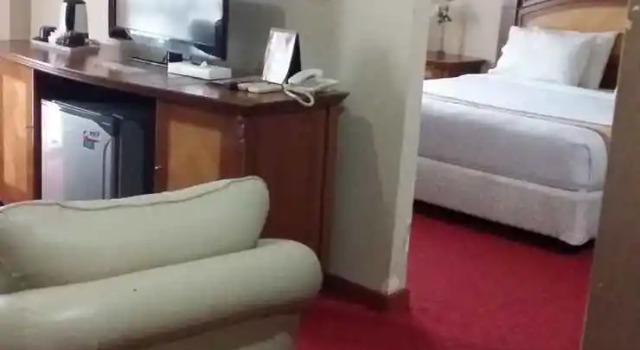 Hotel Bukit Serelo, Rezerwuj Hotel Lahat Sumatra