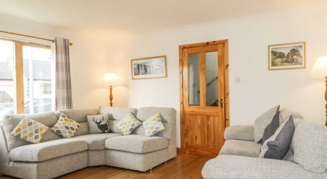 12 Loch Na Leoba Road