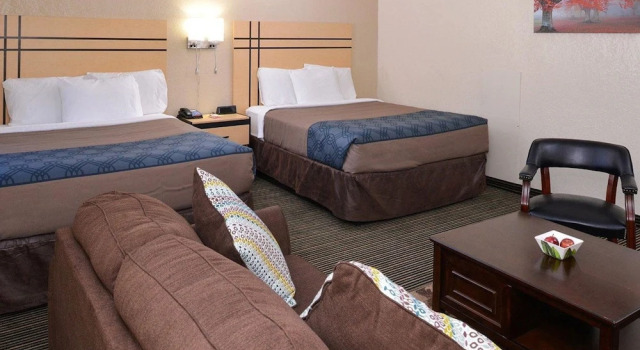 Люкс Econo Lodge Rochester I-90 & I-390