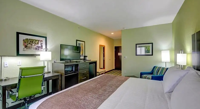 Номер Standard Holiday Inn Express & Suites Carrizo Springs by IHG