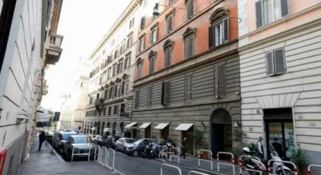 Inner House Veneto, Забронировать Отель Виа Венето , рядом с Посольство США в Риме