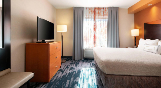 Двухместная студия Fairfield Inn & Suites Redding