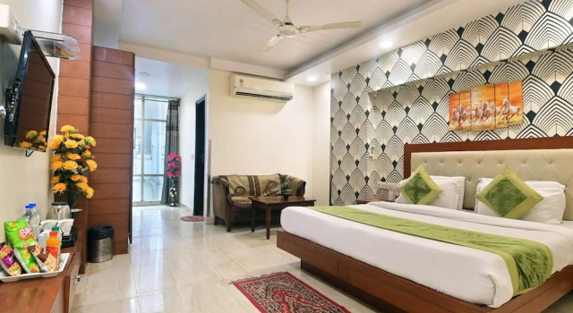Hotel Excellency, Забронировать Отель Отели Нью-Дели с завтраком, Завтраки