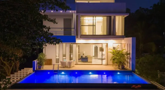 Lux 4bhk w Elevated Pool 3km to Beach Lazy Duck, Prenota Villa Hotel a Goa con parcheggio, Parcheggio