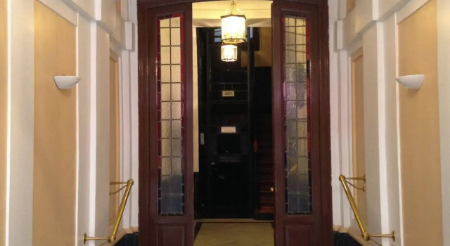 Hostal Aresol, Boek Hotel Madrid Centrum Madrid, in de buurt van Edificio Grassy