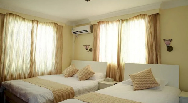 Chuxia Holiday Inn, Book Hotel Siming 