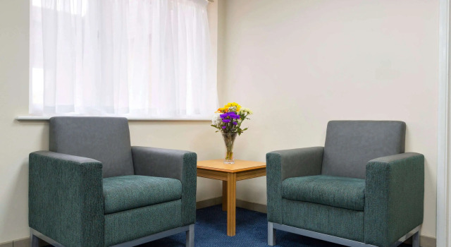 Days Inn by Wyndham Sutton Scotney South, Забронировать Отель Саттон-Скотни Хэмпшир