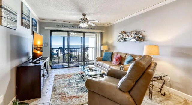 Land's End 9-403 Beach Front - Premier, Забронировать Апартаменты/квартира Отели Сент-Пит-Бич с бассейном, рядом с Splash Island Water Park, Бассейн