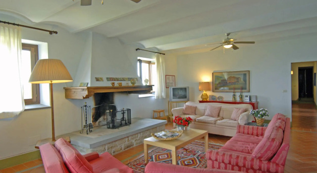 Villa With Private Swimming Pool, Book Villa Sommerhuse i Tredozio, Hytte
