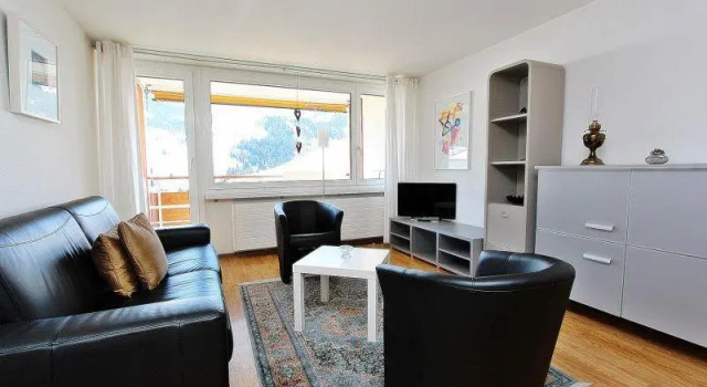 Tgesa Sunnmatt Nr. 12, Book Hotel Savognin Grisons
