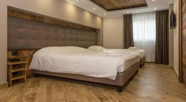 Трёхместный номер Standard с балконом Hotel K2