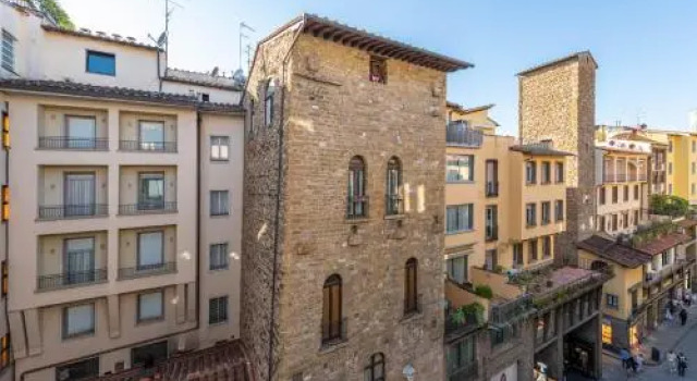 Santo Stefano Apartment