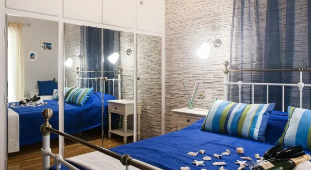 Gold and Blue Luxurious Apartment, Забронировать Апартаменты/квартира Неос-Космос Афины, рядом с Холм Филопаппос