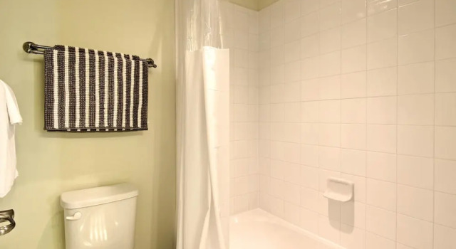 Коттедж 3 Mi to Fenwick Island Beach: Luxe Bungalow