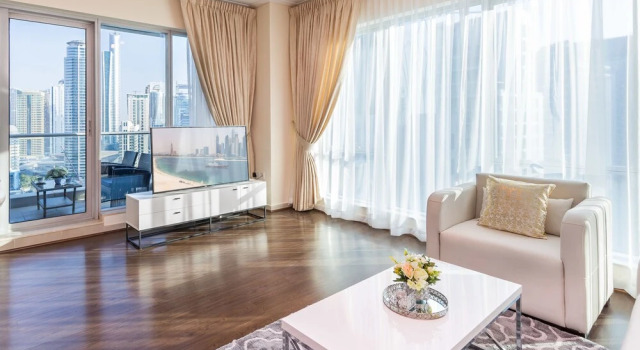 2 BR in Shemara by Deluxe Holiday Homes, Забронировать Апартаменты/квартира Апартаменты Эмирата Дубая, рядом с Dubai Marina Yacht Club, Апартаменты/квартира