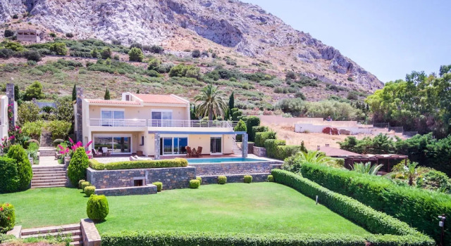 Вилла Luxury Niriides Villa