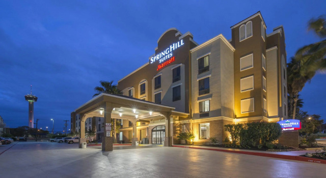 SpringHill Suites by Marriott San Antonio Downtown-Riverwalk Area, Забронировать Отель Отели Сан-Антонио 3 звезды, рядом с Alamo Plaza, 3*