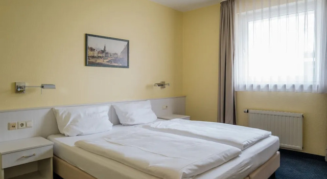 Двухместный номер Economy Point Hotel Apartments and Rooms
