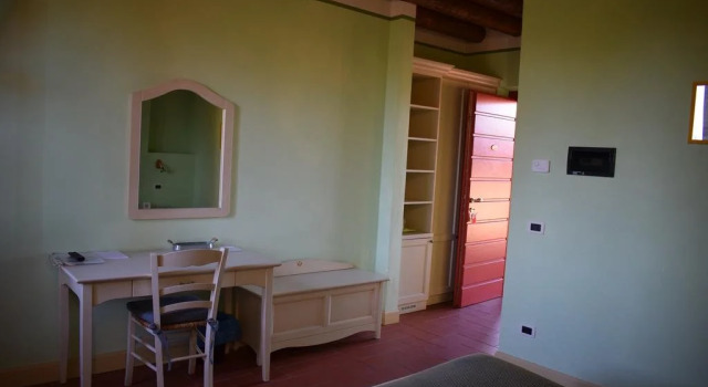 Agriturismo Cà Del Lupo, Book Hotel Hotels in Franciacorta with Parking, Parking
