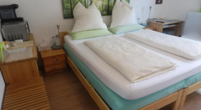 Bed & Breakfast Engen, Prenota Hotel Hotel a Engen con piscina, Piscina