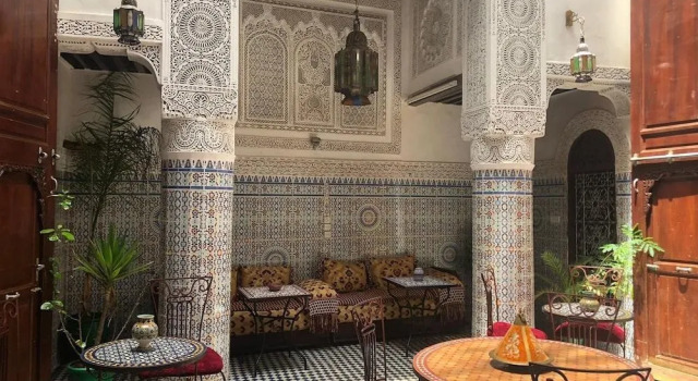 Riad Chao Mama Guesthouse - Hostel, Book Hostel / Vandrerhjem Hostels i Fez, nær Batha Square, Hostel / Vandrerhjem