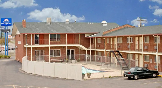 Кровать в общем номере Americas Best Value Inn Greeley