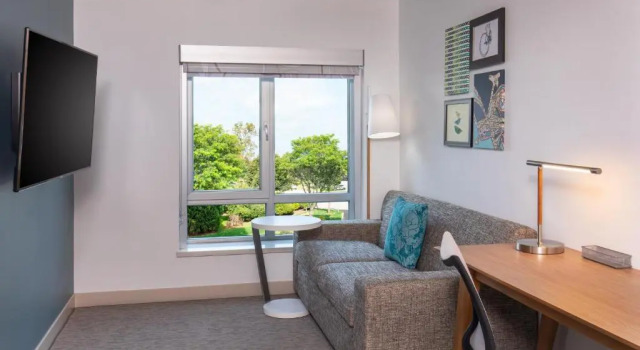 Двухместный люкс c 1 комнатой Element by Marriott Chelmsford