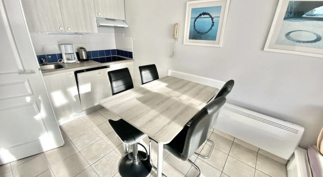 Апартаменты Appartements front de mer 2 piscine chauffées la pironnière Residence de lestrand