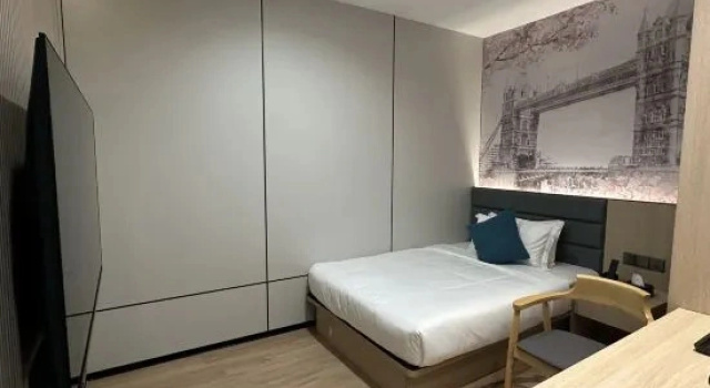 Номер Standard с видом на город Fans Hotel Palo