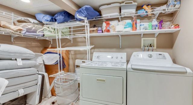 Charming West Haven Home - Walk to Beach!, Rezervovat Hotel West Haven Connecticut