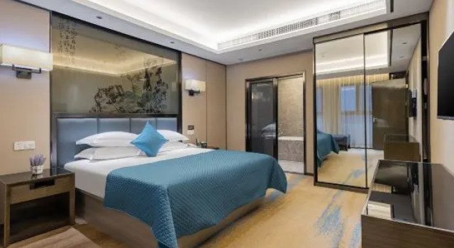 Люкс Executive Great Wall Holiay Inn (Yichang Three Gorges Wuyue Plaza Yiling Wanda stored)