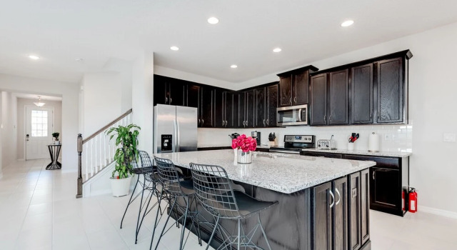 Sawyer Villa Solara 5