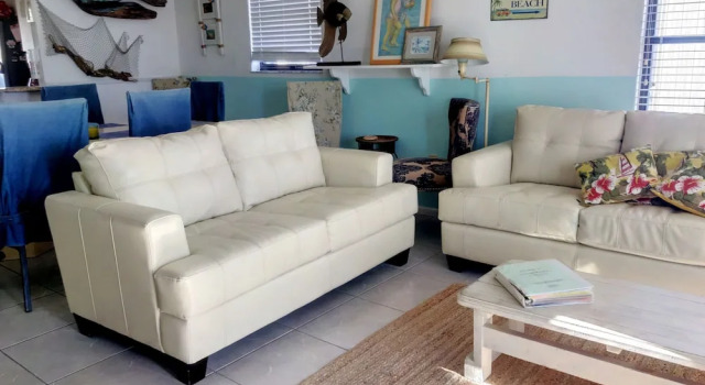 Presidential Beachfront Home, Rezerwuj Dom wakacyjny Domki letniskowe w Space Coast, Domek