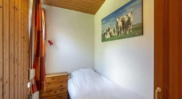 Бунгало Comfort Modern Bungalow Close to the Beach