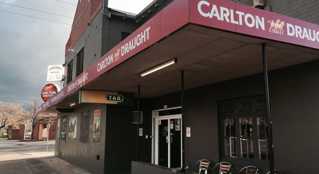 Sportsmens Club Hotel