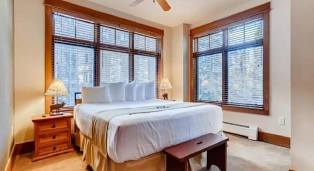 Номер Standard Premier 3 Bedroom Ski in, Ski out Lone Eagle Condo With the Best Access to Skiing in Keystone