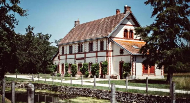 Коттедж с 6 комнатами Domaine de la Trigalière