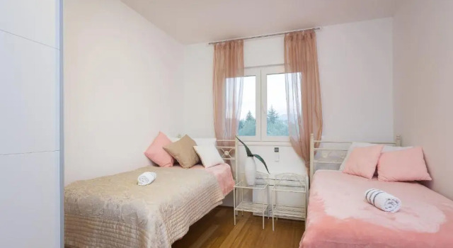 The Adriatic Pearl Split, Varaa Hotelli Hotellit Strožanac pysäköinnillä, Pysäköinti