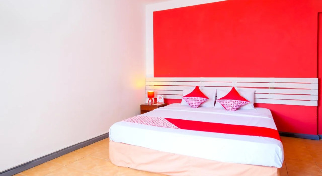 Lombok Guest House, Забронировать Гостевой дом Матарам Ломбок, рядом с Lombok Epicentrum Mall