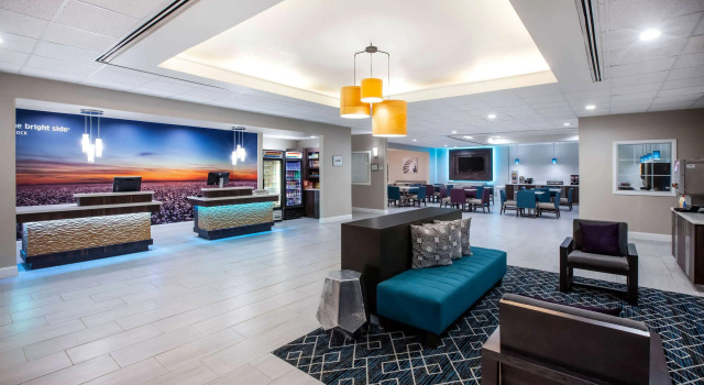 La Quinta Inn & Suites Lubbock North, Rezervați Hotel Lubbock Texas