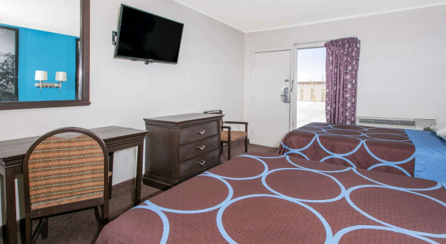 Super 8 by Wyndham Lubbock Civic Center North, Забронировать Мини-отель Лаббок штат Техас, рядом с Fresenius Medical Care at Lubbock Heart Hosptial