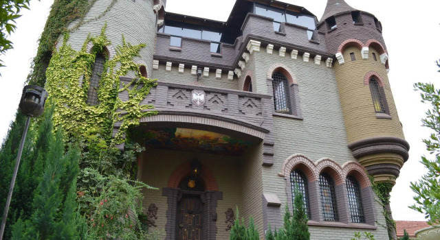 Castillo Medieval, Забронировать Отель Отели Винья-дель-Мар 3 звезды, рядом с Viña del Mar Club, 3*