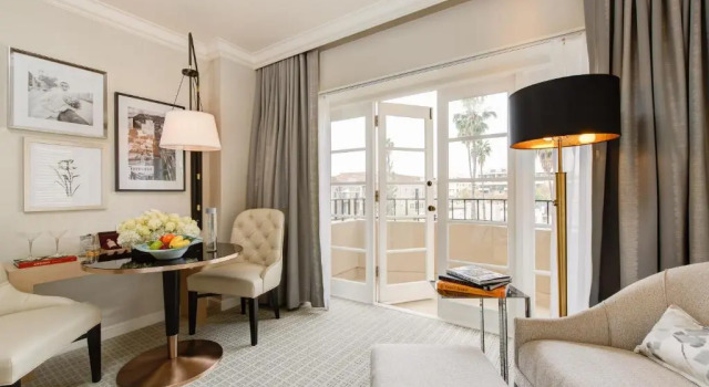 Двухместный номер Premier с балконом Four Seasons Hotel Los Angeles at Beverly Hills