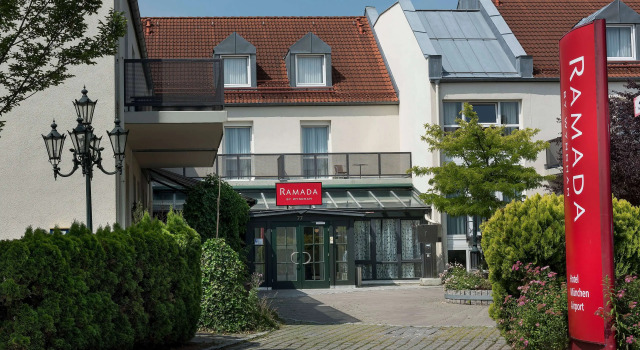 Arcadia Hotel München Airport, Varaa Hotelli Hotellit Baijeri pysäköinnillä, Pysäköinti