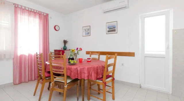 Apartments Ivan