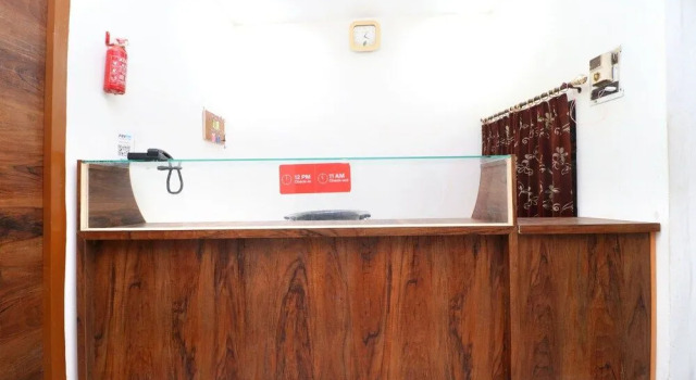 OYO 24116 A One Home Stay, Rezerwuj Hotel Amritsar Punjab