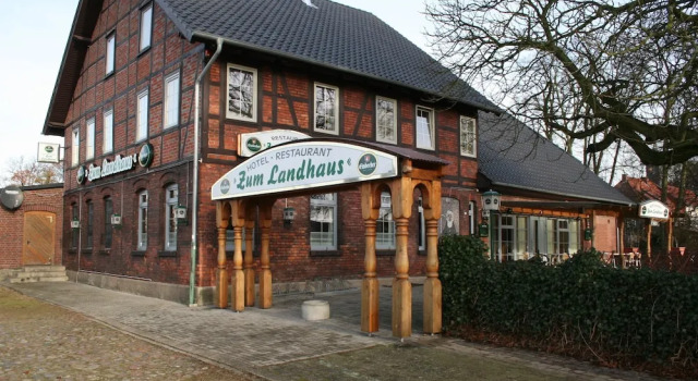 Zum Landhaus Dannenbüttel, Забронировать Дом для отпуска Коттеджи Brunswick Land, Коттедж
