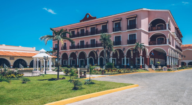 Hotel Colonial Cayo Coco, Prenota Hotel Cayo Coco Ciego de Ávila Province