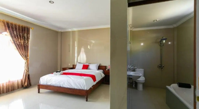 RedDoorz near Parangtritis Beach, Book Guesthouse Parangtritis Yogyakarta Province