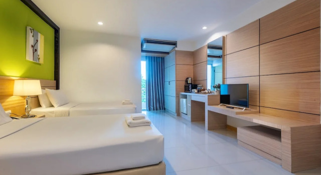 Двухместный номер Standard с балконом The Legacy Convention Hotel